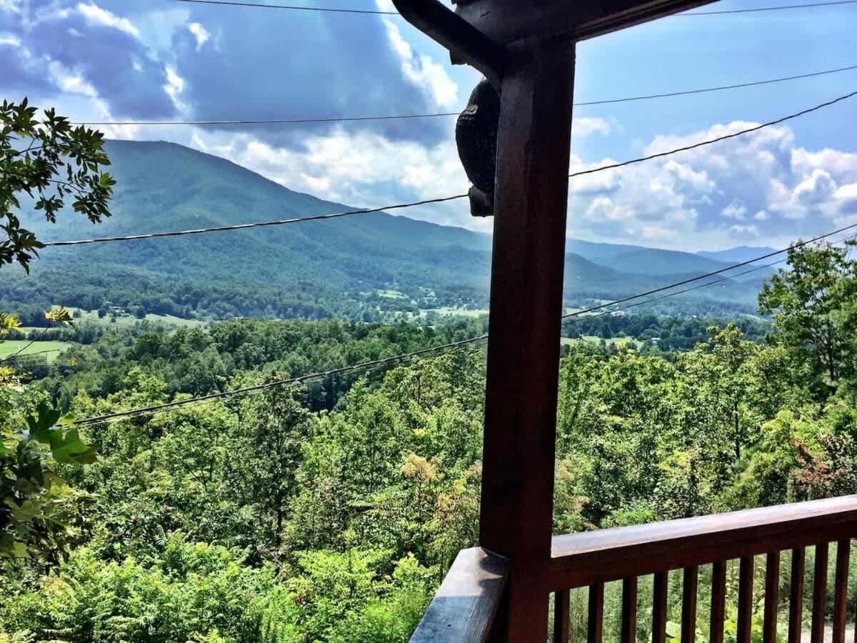 Gorgeous View. Hot Tub. Privacy. Fireplace. Pool & Fishing Access! 세비어빌 외부 사진